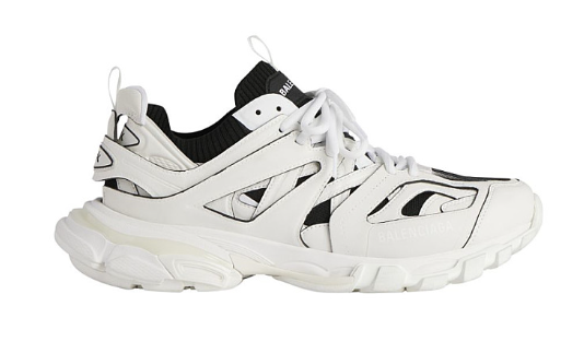 
Balenciaga je značka luxusnej obuvi a oblečenia ktor&aacute; sp&aacute;ja &scaron;t&yacute;l s pohodl&iacute;m